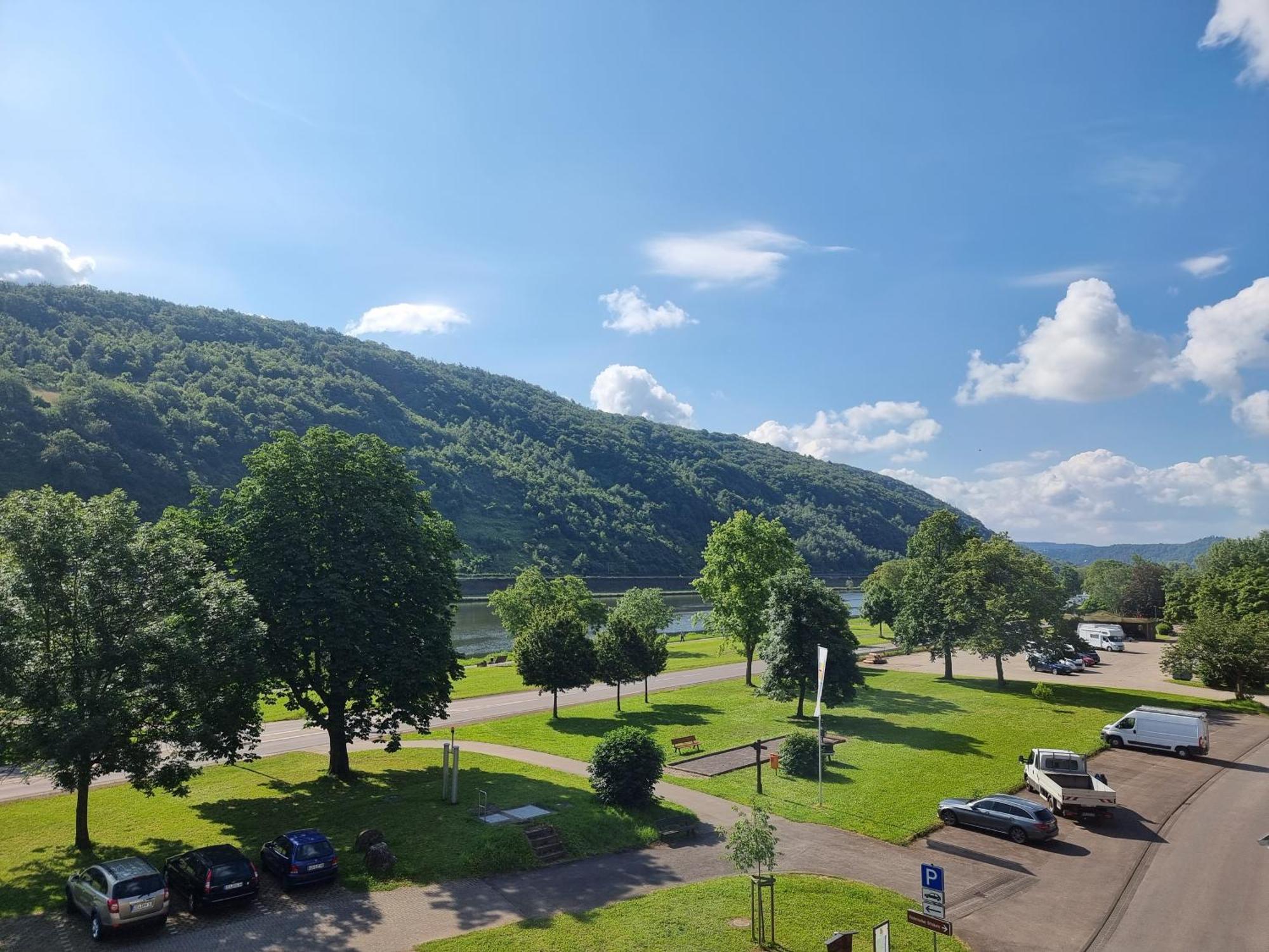 Gasthaus Korneli Sankt Aldegund Exteriör bild