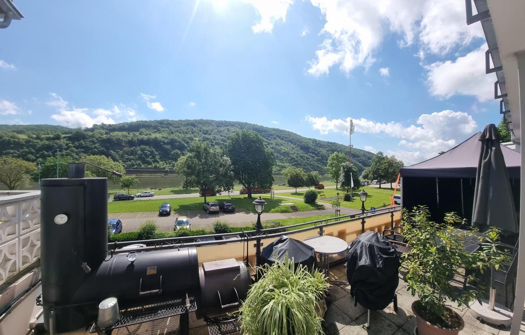 Gasthaus Korneli Sankt Aldegund Exteriör bild