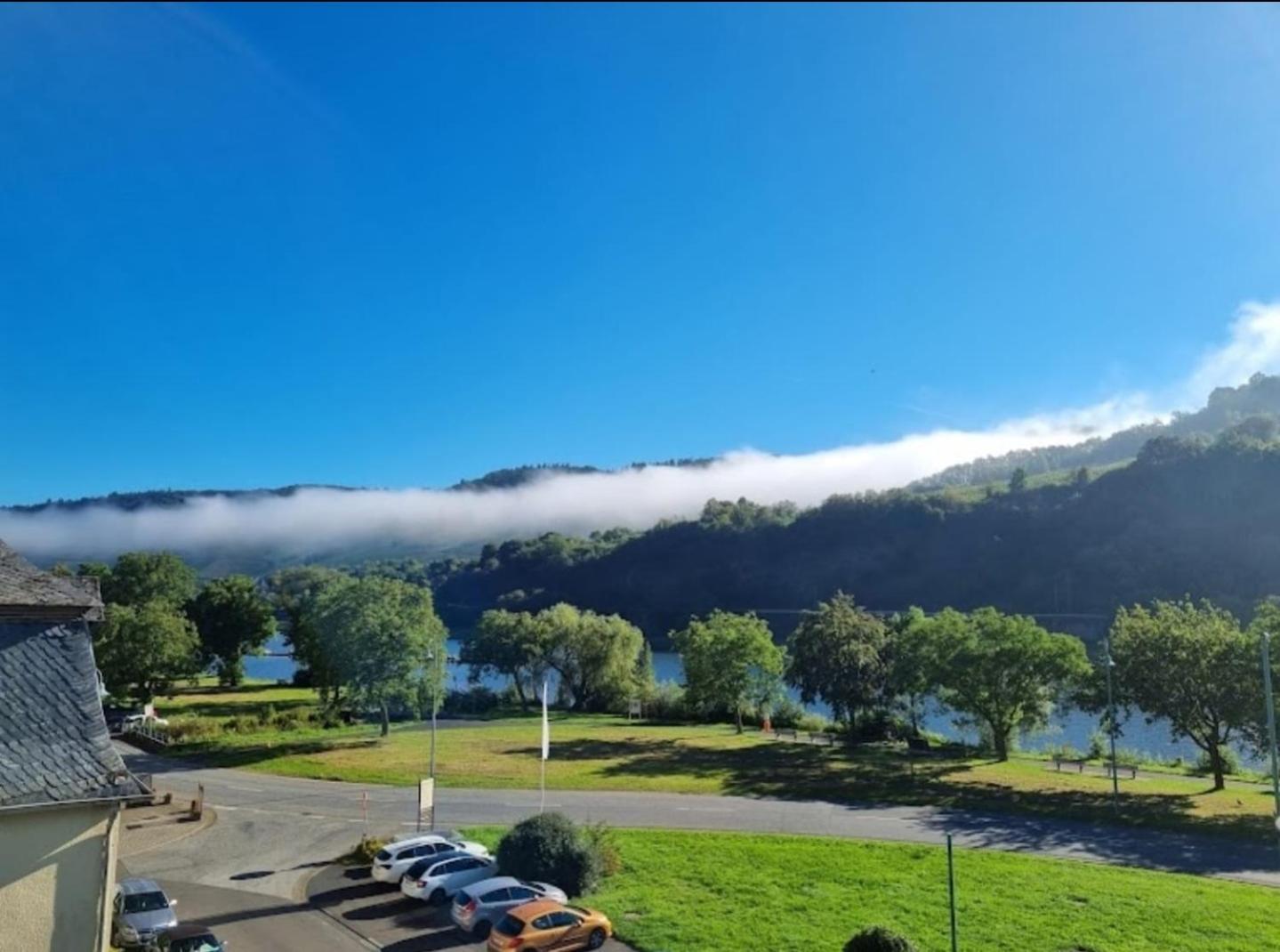 Gasthaus Korneli Sankt Aldegund Exteriör bild