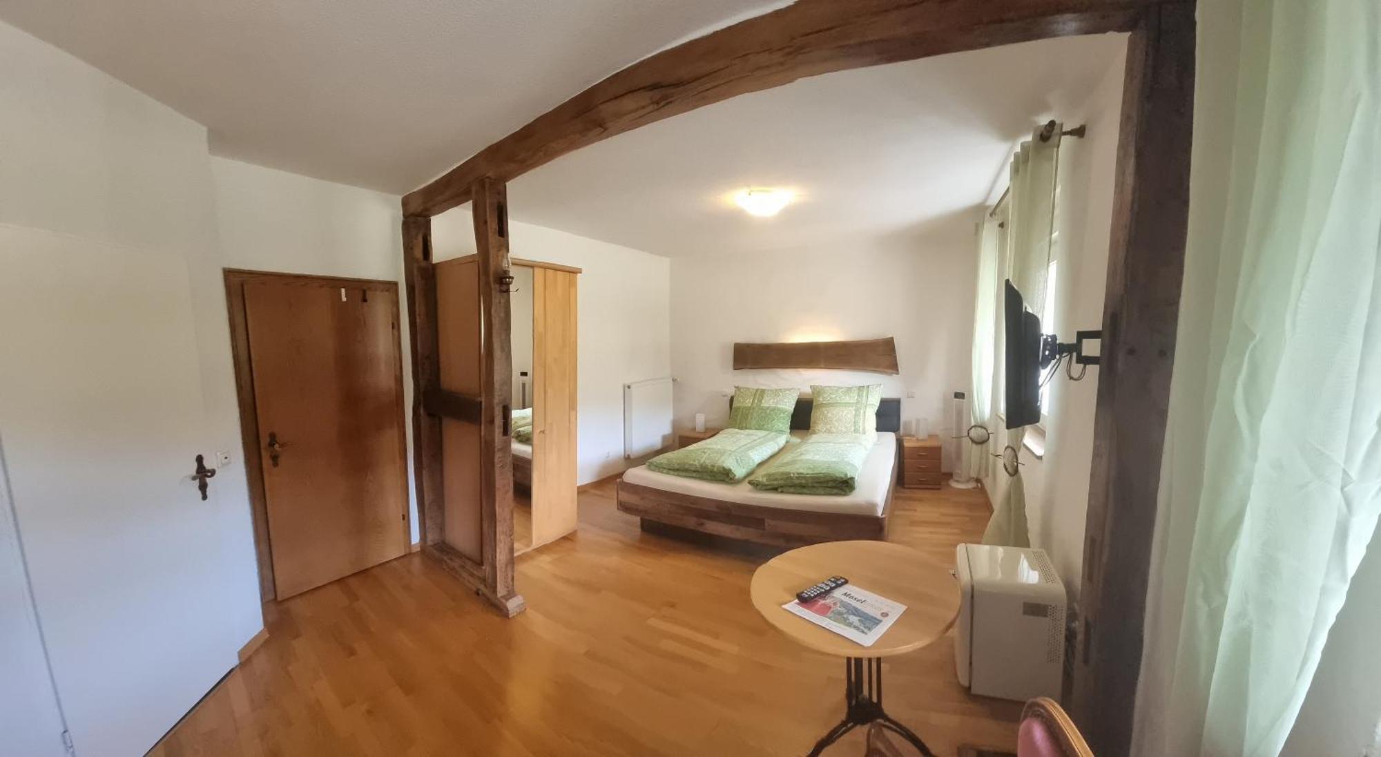Gasthaus Korneli Sankt Aldegund Exteriör bild